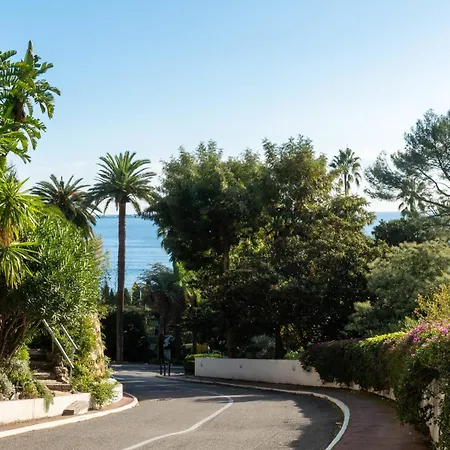 Cote D'azur Sea View Tennis Access Apartment Vallauris